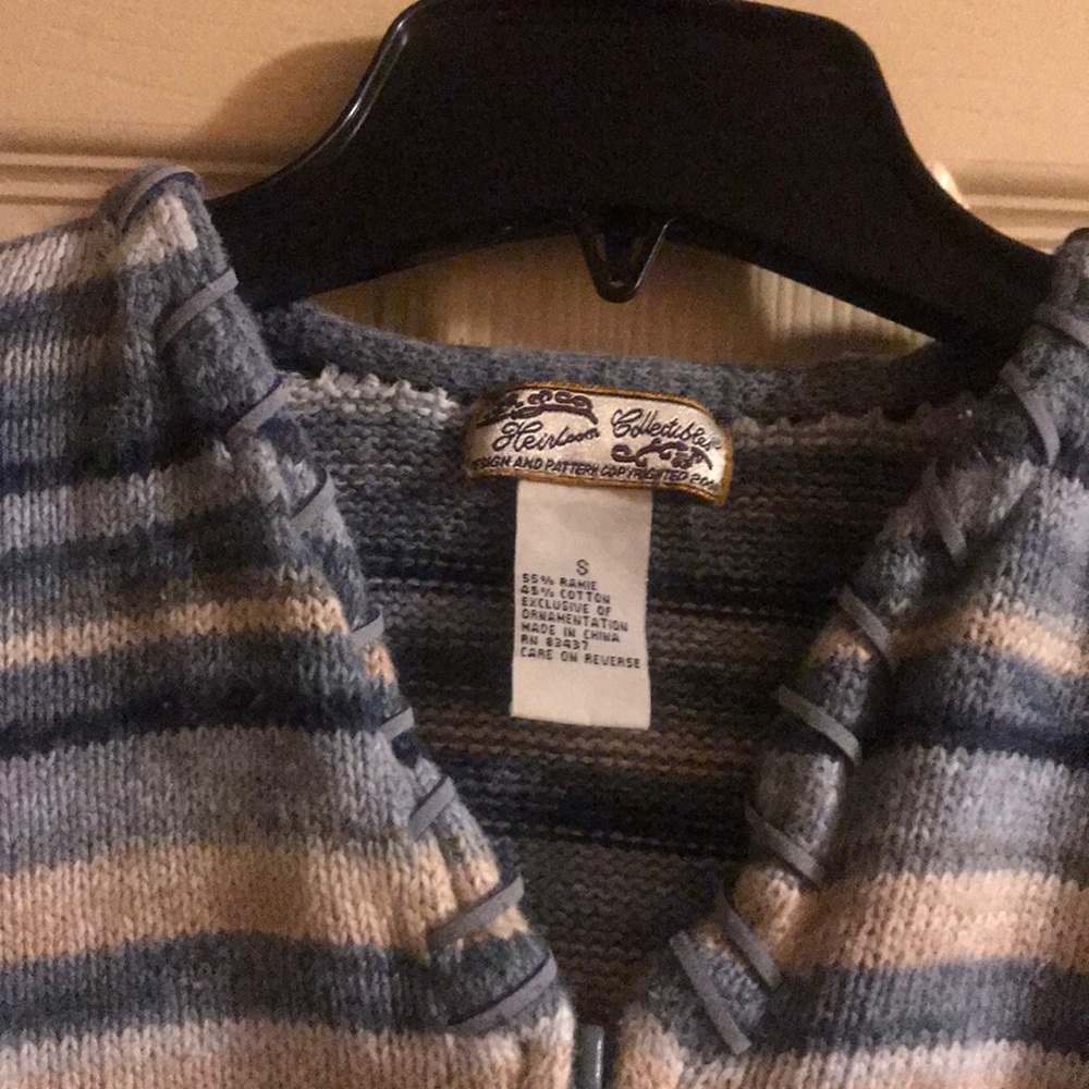 Sweater - Picture 2 of 3